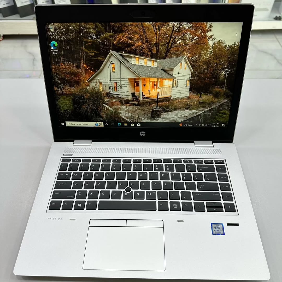 HP ProBook 640 G4 - Refurbished laptop Montreal - Intel Core i5 8th Gen - 270$ - Free shipping Montreal Quebec
